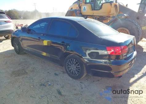 2014 Volkswagen Jetta 1.8T Se z USA, uszkodzony, nr VIN 3VWD17AJ2EM219560